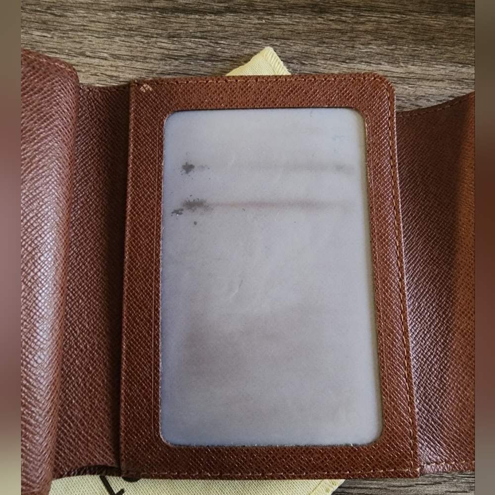 Louis Vuitton Monogram Black and Gold Wallet - Picture 11 of 16